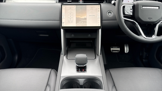 Land Rover Discovery Sport 1.5 P270e Landmark 5dr Auto [5 Seat] Station Wagon - Image 14